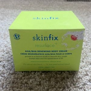 Skinfix renewing body cream